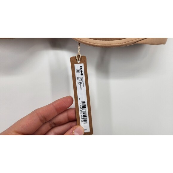 SKIMS 34C Clay Beige Fits Everybody T-Shirt Bra BA-DEM-9221 NWT - Picture 4 of 5